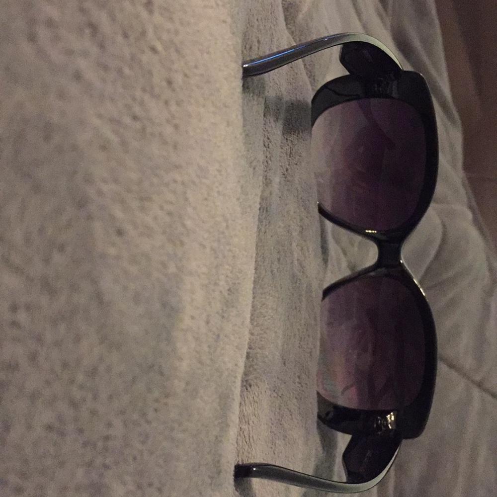 Chanel sunglasses! - Picture 3 of 3